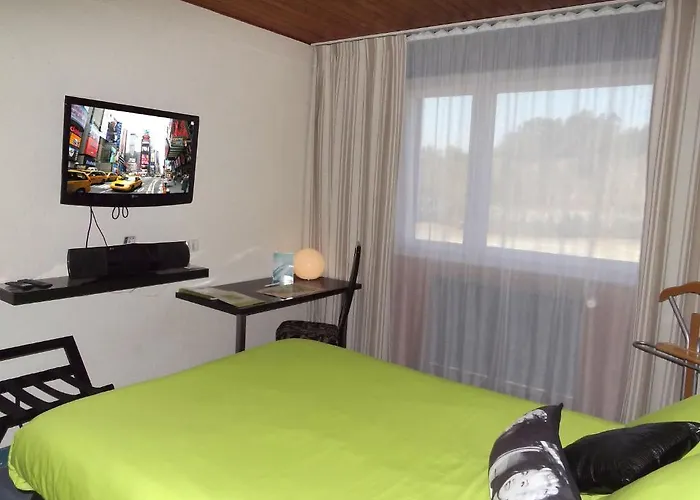 Du Parc Hotel Baudricourt